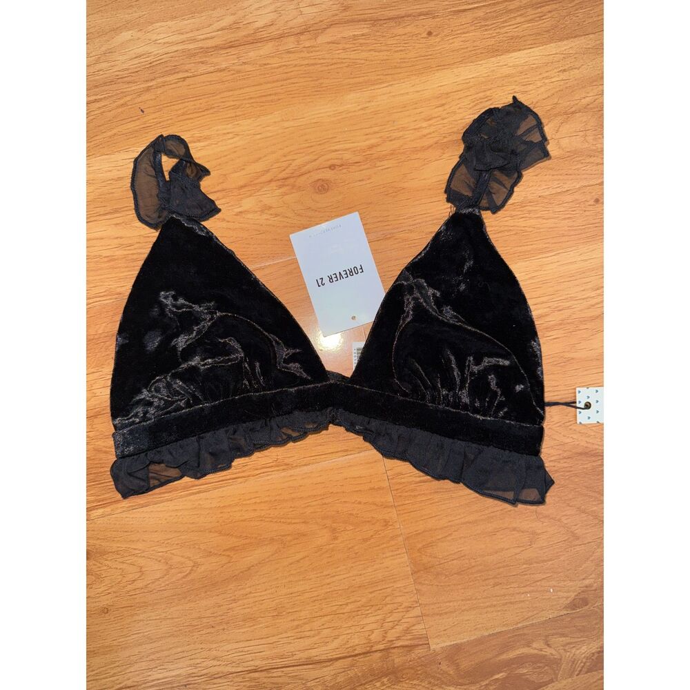 FOREVER 21 - NWT - Black Velvet Bralette - Size Small